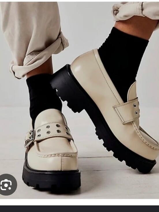 Vagabond Shoes - VAGABOND Chunky Cream Loafers with Black Lug Sole